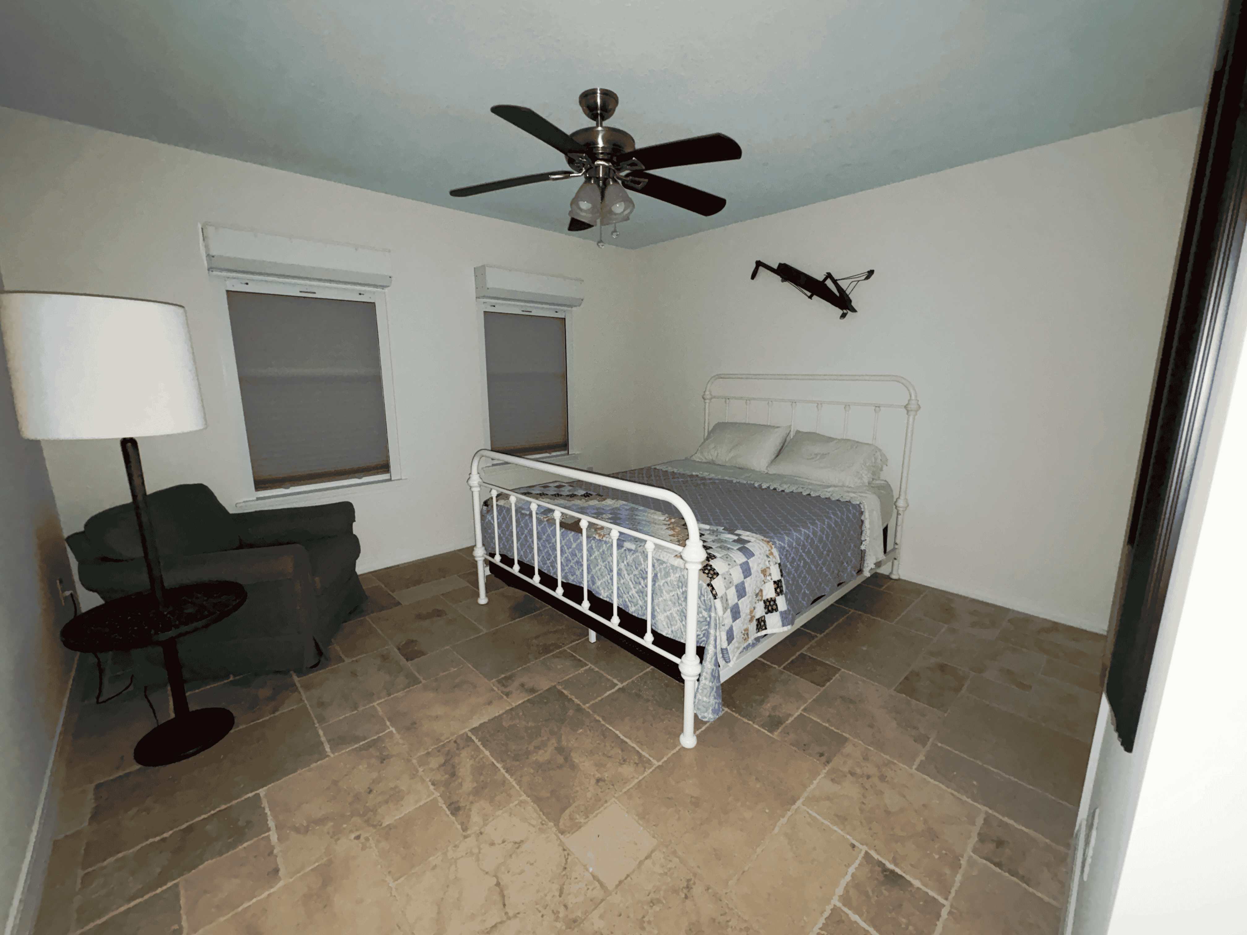 The Actual Guest Room photo 1